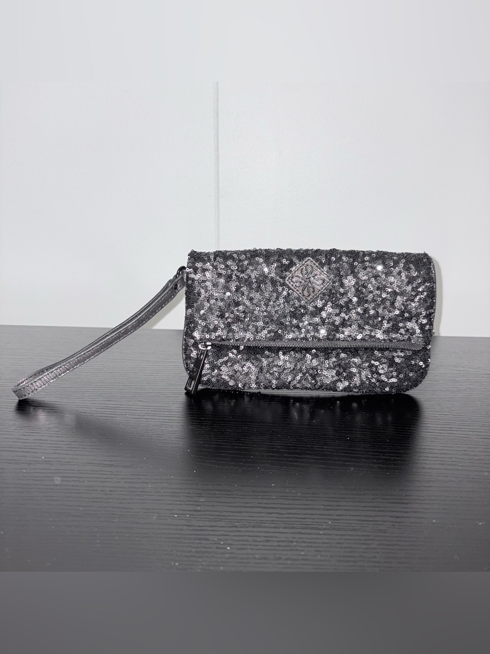 Simply Vera Vera Wang Black Gray Sequin Foldover Clutch Wristlet Evening Bag